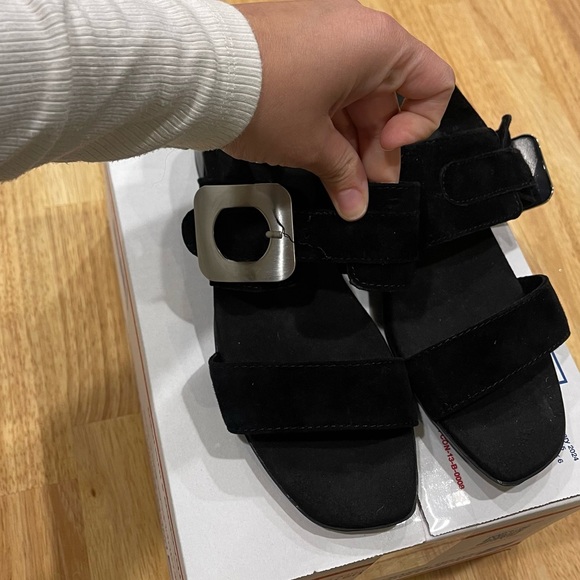 USED MUNRO SANDAL-  Ashlin Slingback - Picture 4 of 9